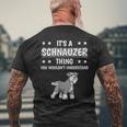 Ist So Ein Schnauzer Ding Lustiger Spruch Schnauzer T-Shirt mit Rückendruck Geschenke für alte Männer