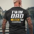 Werdender Papa Twin Dad 2025 Loading Twin Dad T-Shirt mit Rückendruck Geschenke für alte Männer