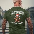 Christmas Pregnancy Man Behind Cookie Oven Xmas Husband Men Men's T-shirt Back Print Gifts for Old Men