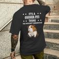 Damen Ist So Ein Meerschweinchen Ding Lustiger Spruch Meerschwein Mit-Ausschnitt T-Shirt mit Rückendruck Geschenke für Ihn