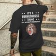 Ist So Ein Bernedoodle Ding Lustiger Spruch Bernedoodles T-Shirt mit Rückendruck Geschenke für Ihn