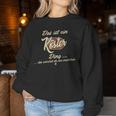 Women's Das Ist Ein Köster Ding Family Köster With-Neck Sweatshirt Frauen Lustige Geschenke