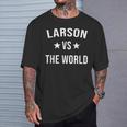 Larson Gegen Das World Family Reunion Nachname Team Custom T-Shirt Geschenke für Ihn