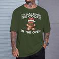 Christmas Pregnancy Man Behind Cookie Oven Xmas Husband Men T-Shirt Gifts for Him