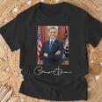 Barack Obama Signature And Portrait T-Shirt Geschenke für alte Männer