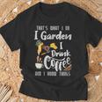 Damen Das Ist Was Ich Mache Ich Lese Bücher Ich Trinke Kaffee Ich Weiß Ding Mit-Ausschnitt T-Shirt Geschenke für alte Männer