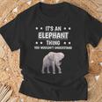 Ist So Ein Elefant Ding Lustiger Spruch Elefanten T-Shirt Geschenke für alte Männer