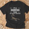 Ist So Ein Skorpion Ding Lustiger Spruch Skorpione T-Shirt Geschenke für alte Männer