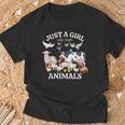 Just A Girl Who Loves Animals For Girls Who Love Animals T-Shirt Gifts for Old Men