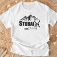 Cool Stubai Tal Statt Dubai Ski Mountains Piste Après-Ski T-Shirt Geschenke für alte Männer