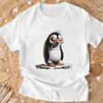 Guten Morgen Ganz Dünnes Eis Saying Penguin T-Shirt Geschenke für alte Männer